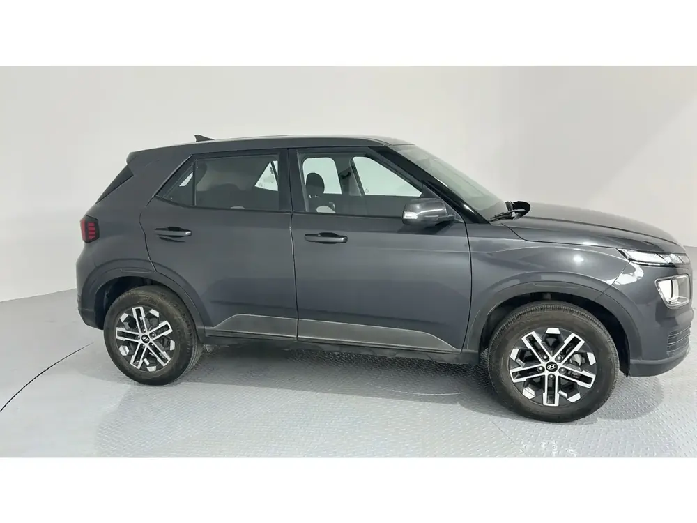 Hyundai Venue Smart 2024