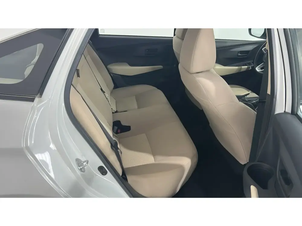 Toyota Yaris Y 2023