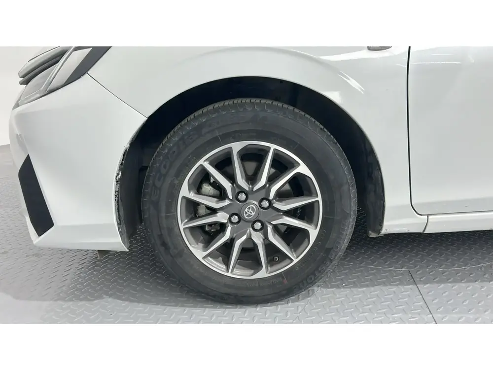 Toyota Yaris Y 2023