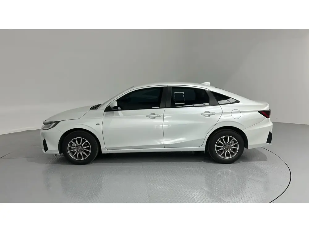 Toyota Yaris Y 2023
