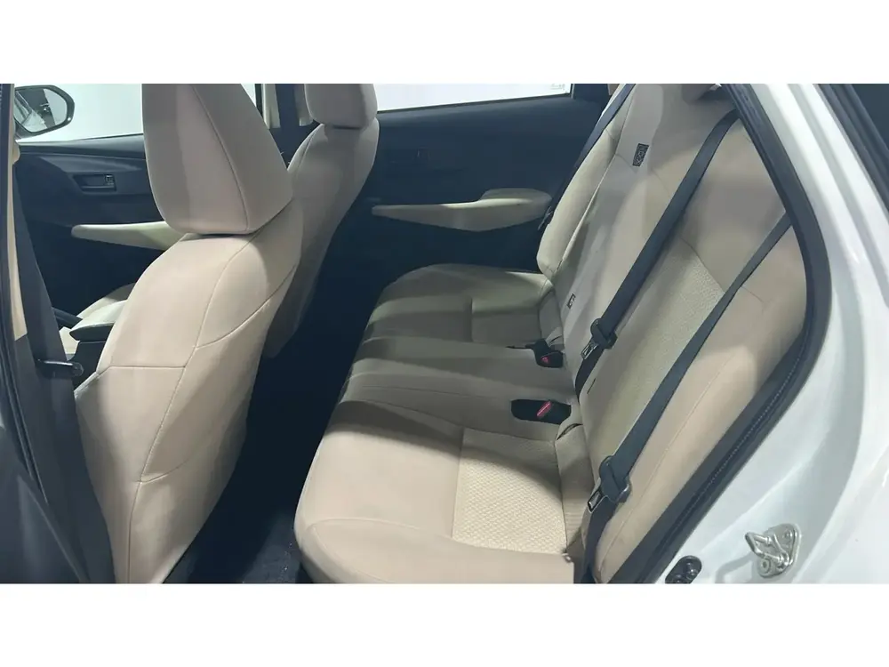 Toyota Yaris Y 2023