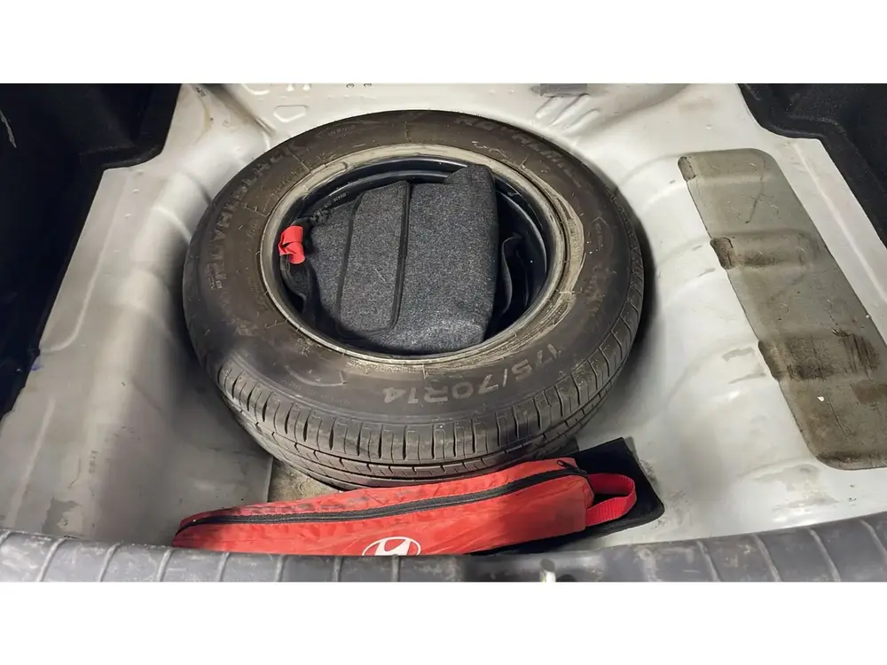 Hyundai GRAND i10 FLT 2024