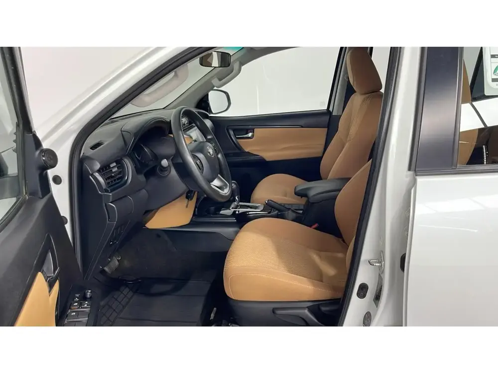 Toyota Fortuner GX2 4x4 2024