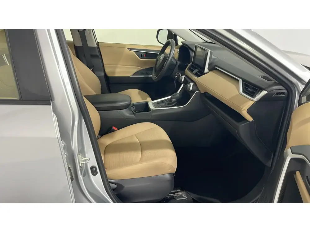 Toyota RAV4 LE 4X4 2024
