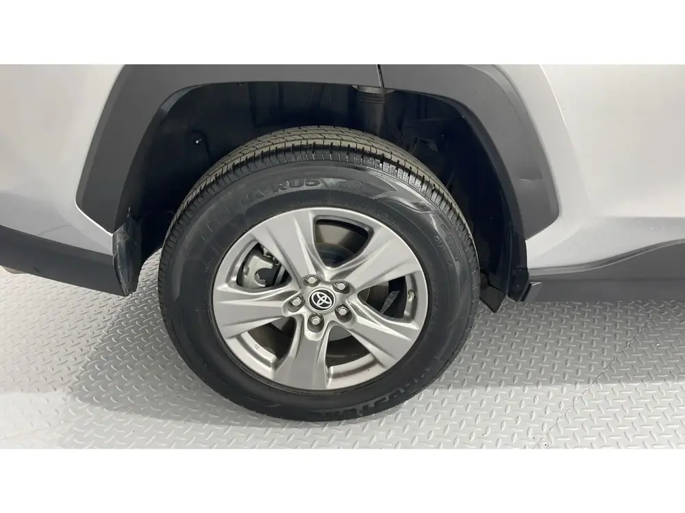 Toyota RAV4 LE 4X4 2024