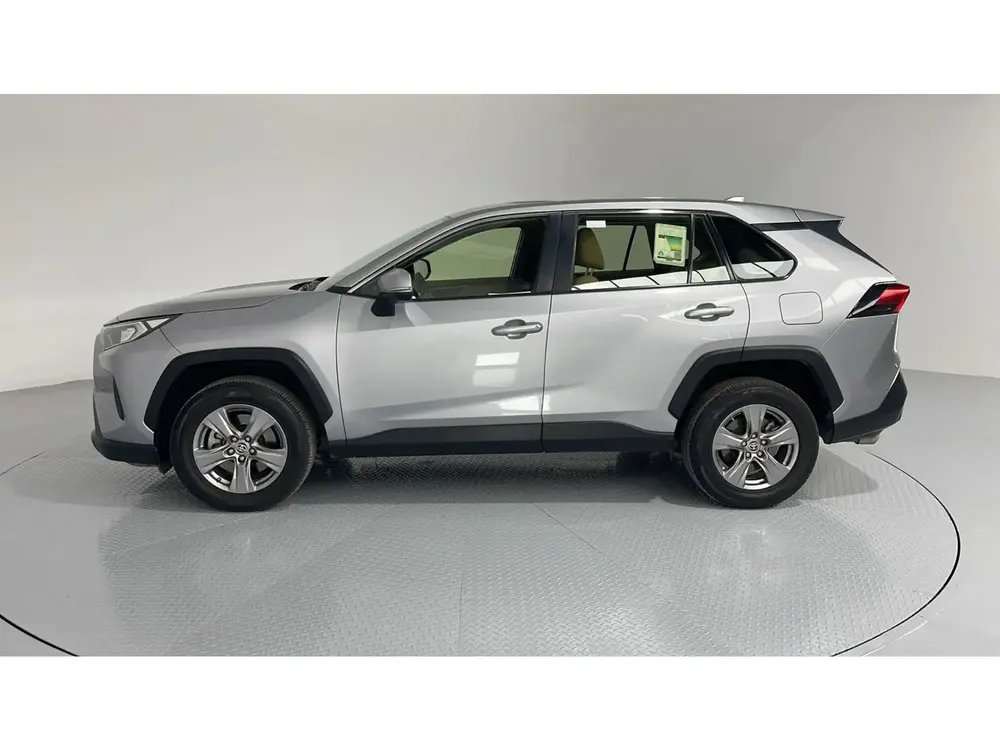 Toyota RAV4 LE 4X4 2024