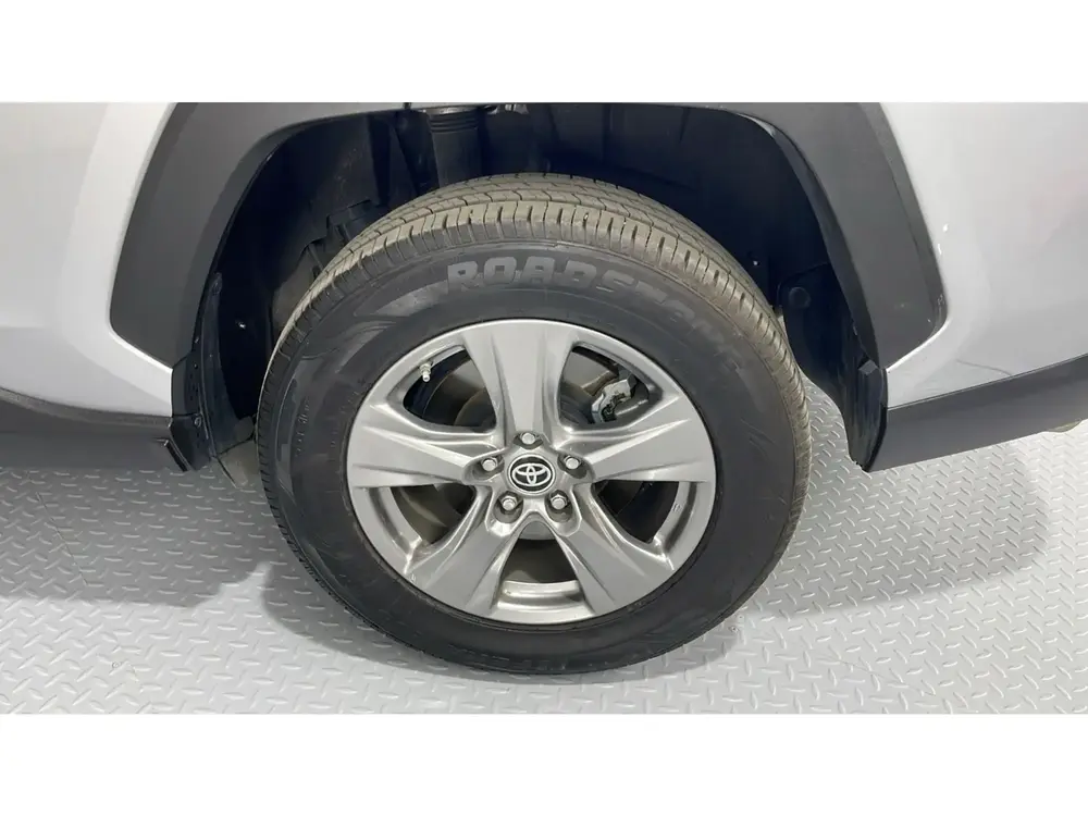 Toyota RAV4 LE 4X4 2024