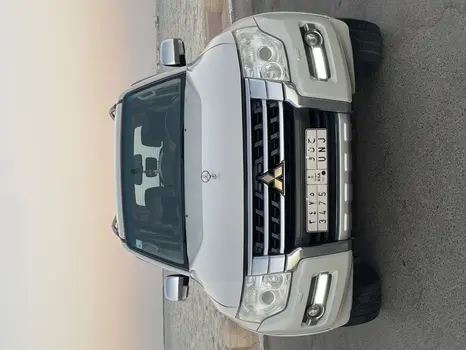 Mitsubishi Pajero 2016