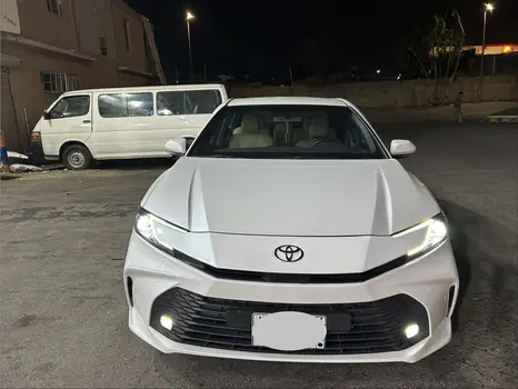Toyota Camry 2025