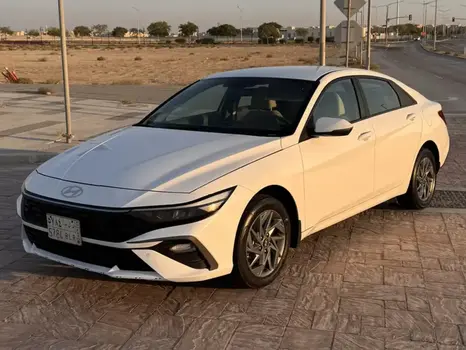 Hyundai Elantra 2024