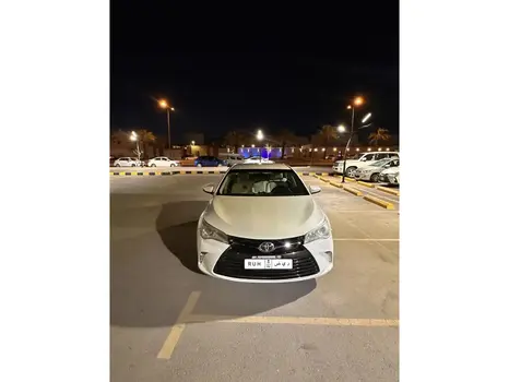 Toyota Camry 2016