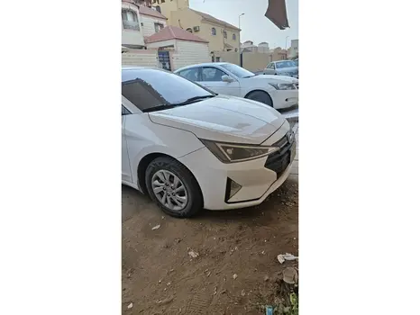 Hyundai Elantra 2020