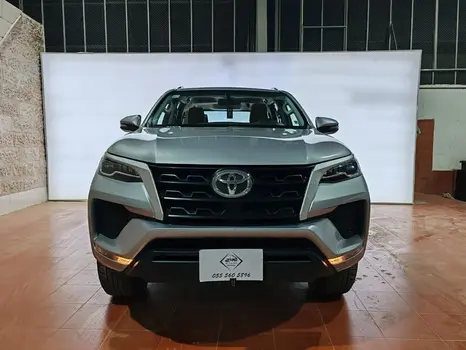 Toyota Fortuner 2024