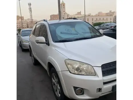 Toyota RAV4 2011