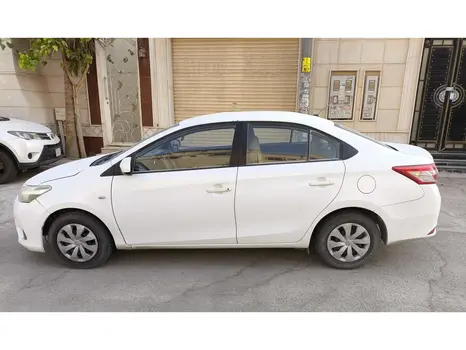 Toyota Yaris 2016