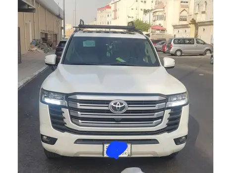 تويوتا لاندكروزر بيك اب 2025