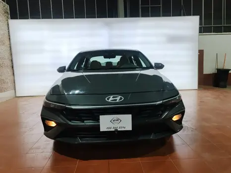 Hyundai Elantra 2024