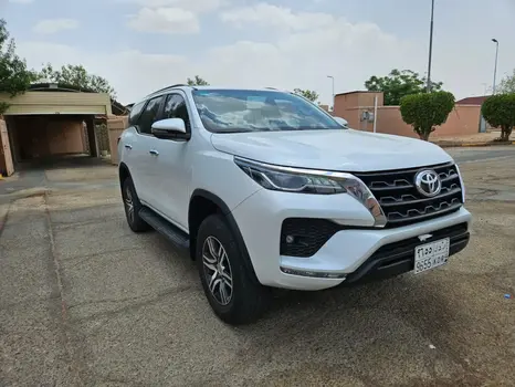 Toyota Fortuner 2023