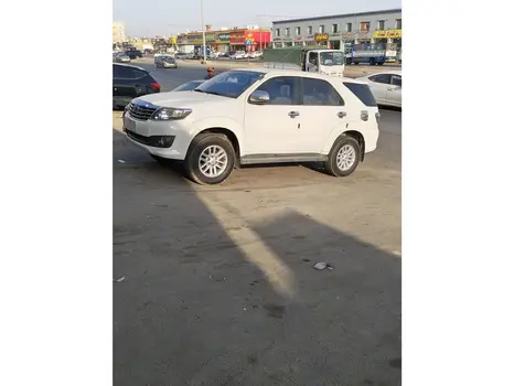 Toyota Fortuner 2015