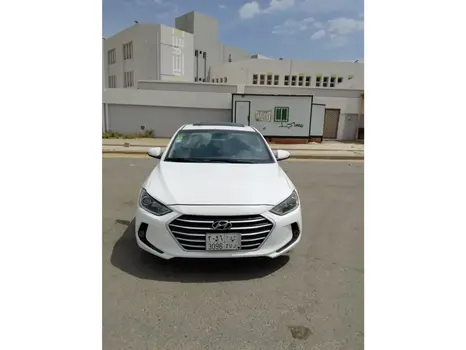 هيونداي إلنترا 2016