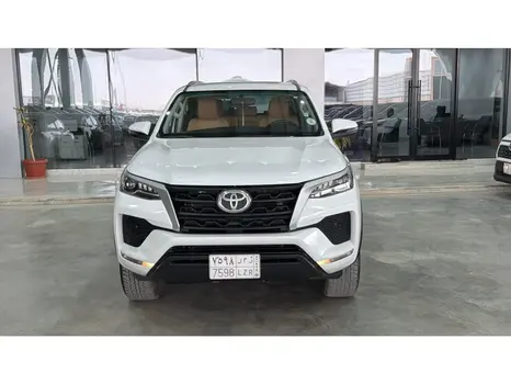 Toyota Fortuner 2024