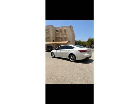 Toyota Avalon 2015
