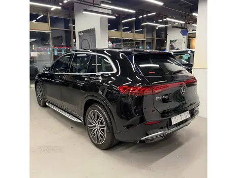Mercedes EQS 2023