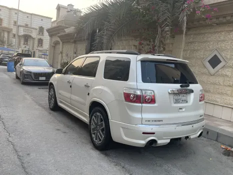 GMC Acadia 2012