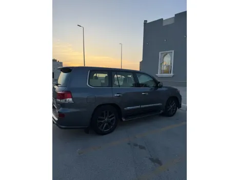 Lexus LX 2014