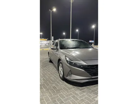 Hyundai Elantra 2022
