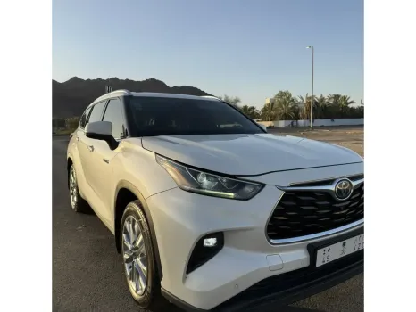 Toyota Highlander 2021