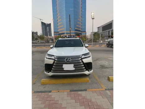 Lexus LX 2025