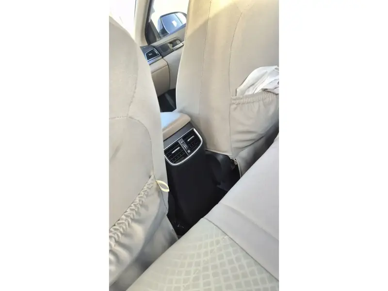 Hyundai Elantra 2018 12