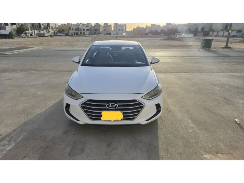 Hyundai Elantra 2018 1