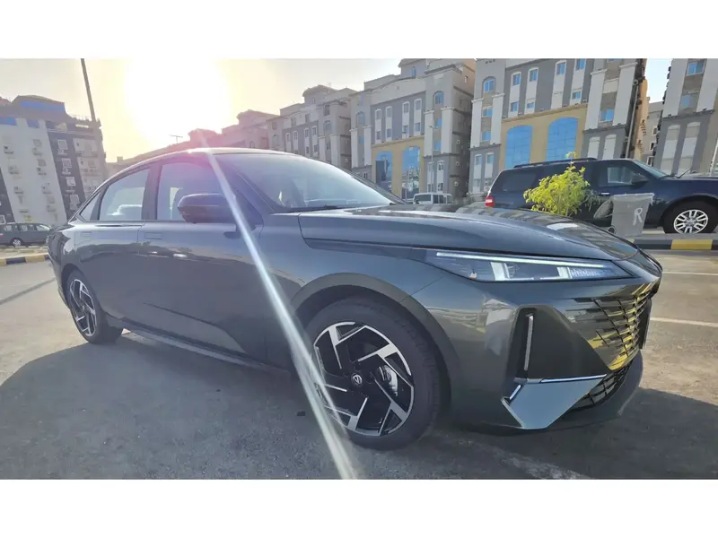 Changan Eado Plus  2026 4