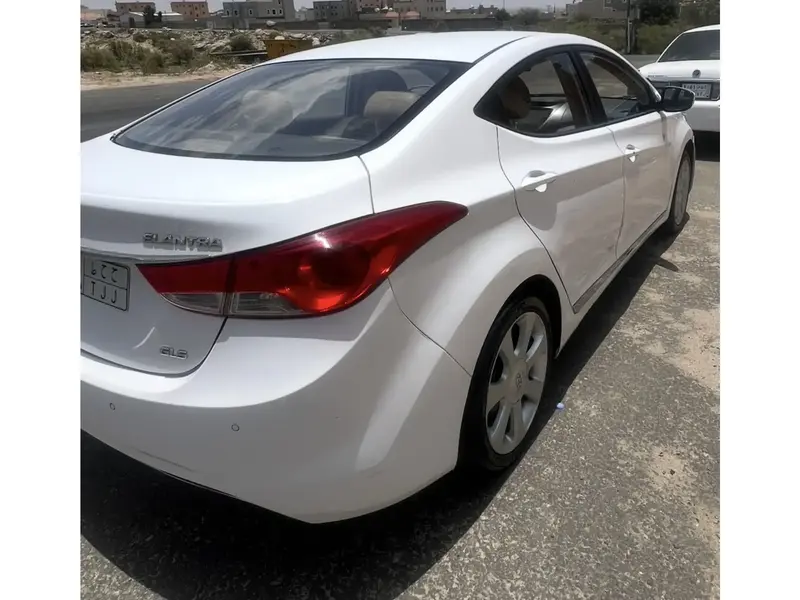 Hyundai Elantra 2014 5