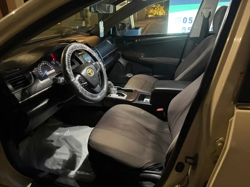Toyota Camry 2014 4