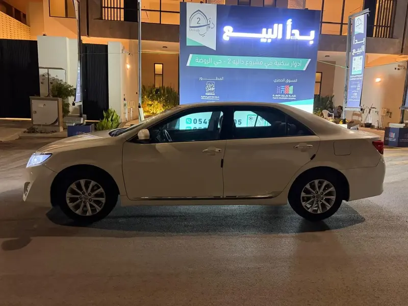 Toyota Camry 2014 14