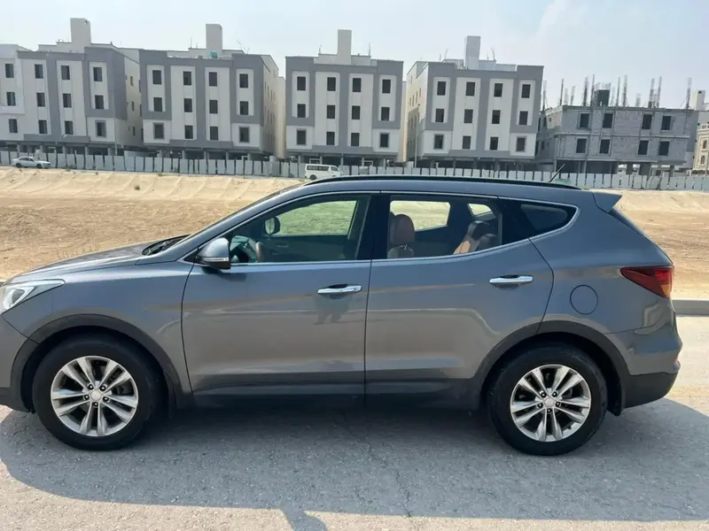 Hyundai SantaFe 2016 12