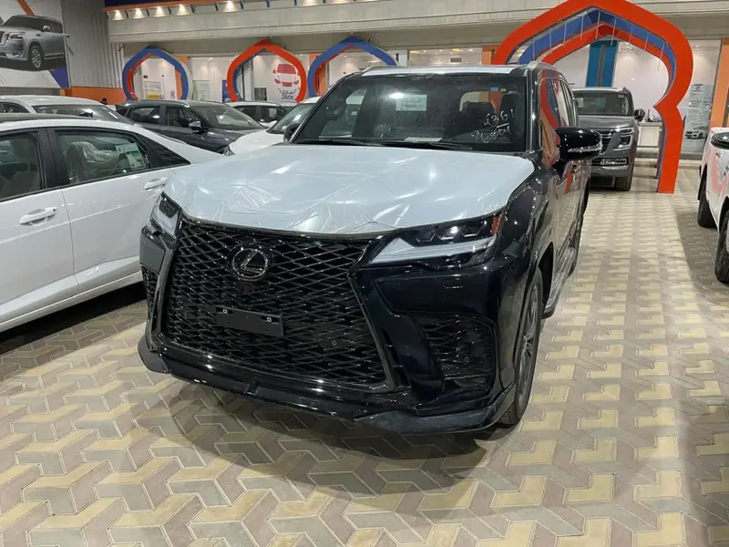 لكزس LX 600 اف سبورت 2026 1