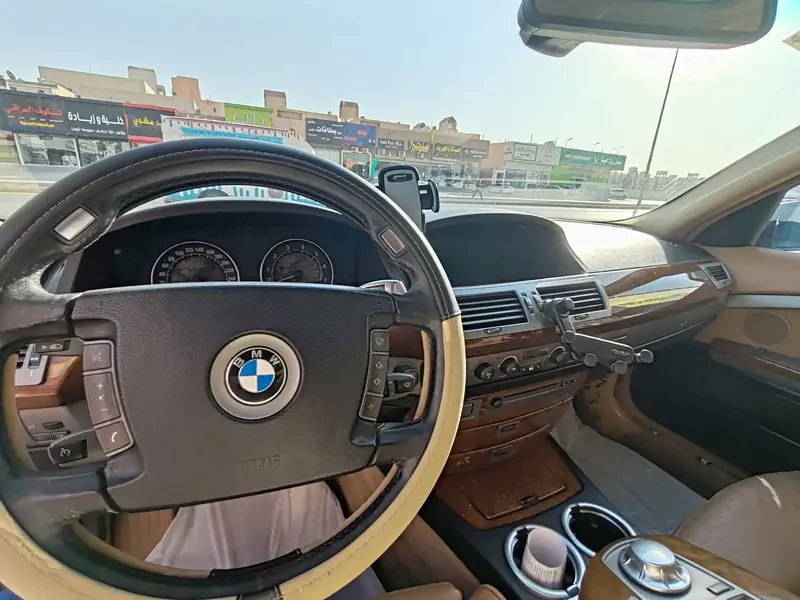 بي إم دبليو الفئة السابعة 2005 6