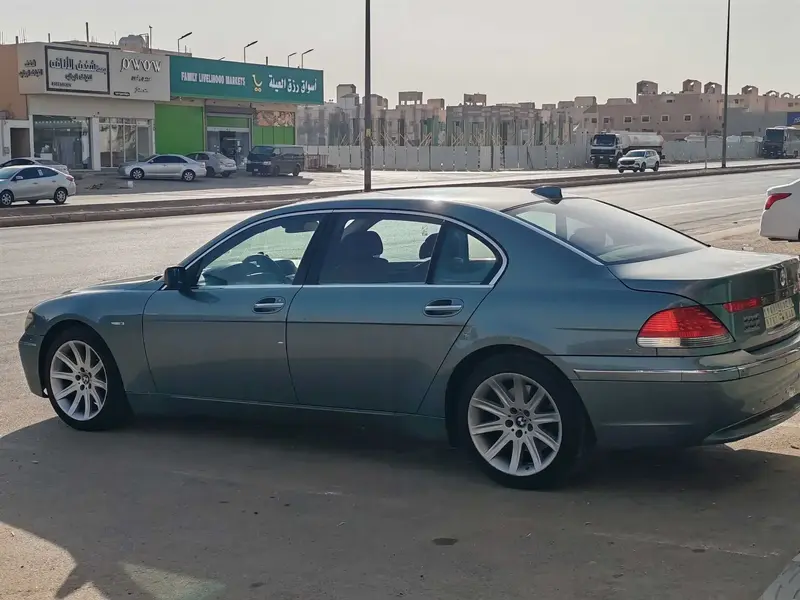 بي إم دبليو الفئة السابعة 2005 5