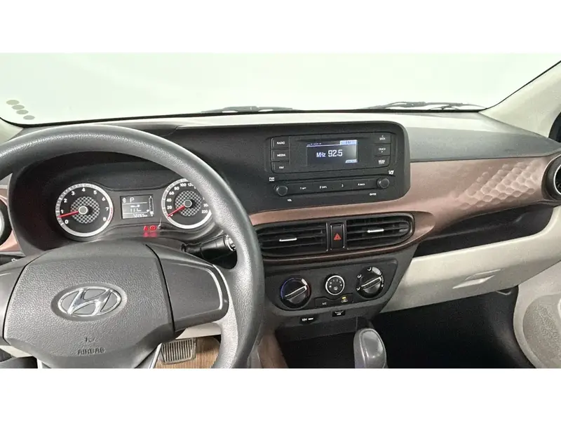 هيونداي I10 2023 12