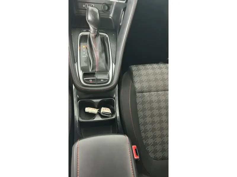 ام جي ZS 2023 14