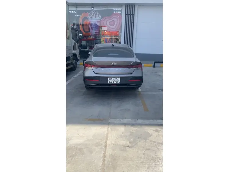 Hyundai Elantra 2024 3