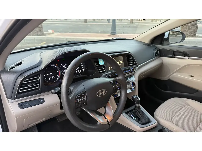 Hyundai Elantra 2020 23