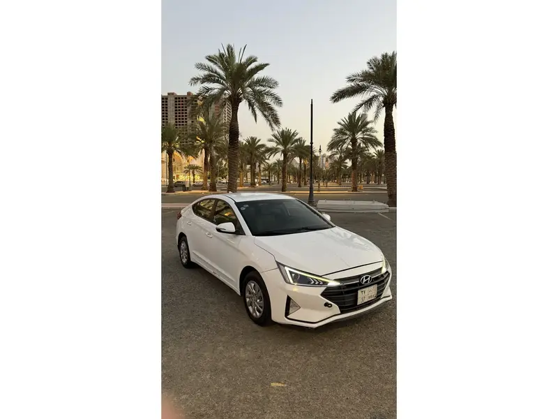 Hyundai Elantra 2020 5