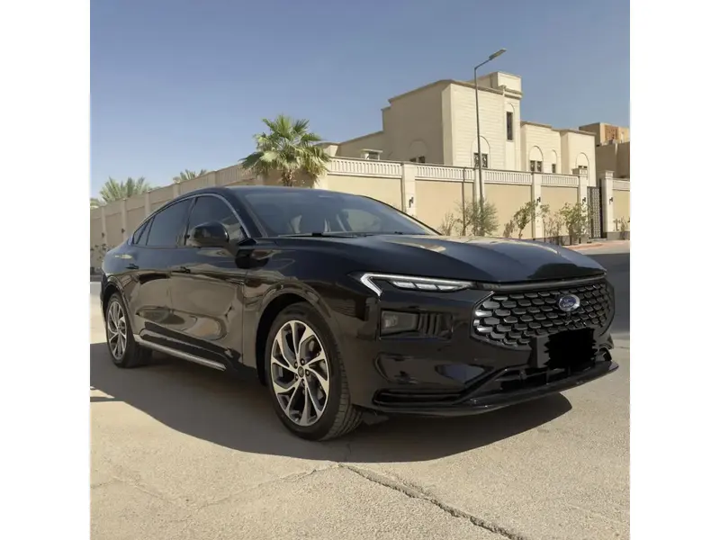 Ford Taurus 2025 1