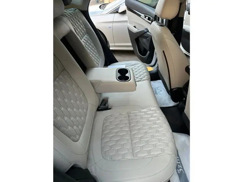 KIA Seltos 2023 5
