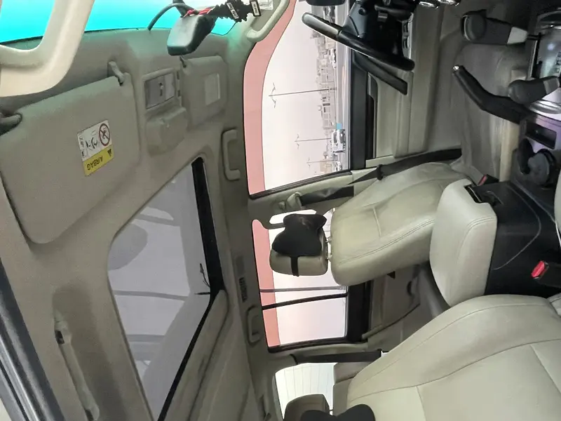 Mitsubishi Pajero 2016 8
